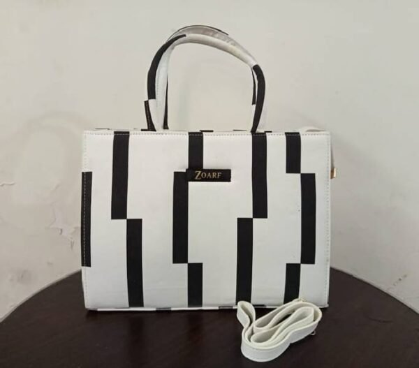 Black and White HandBags - E749
