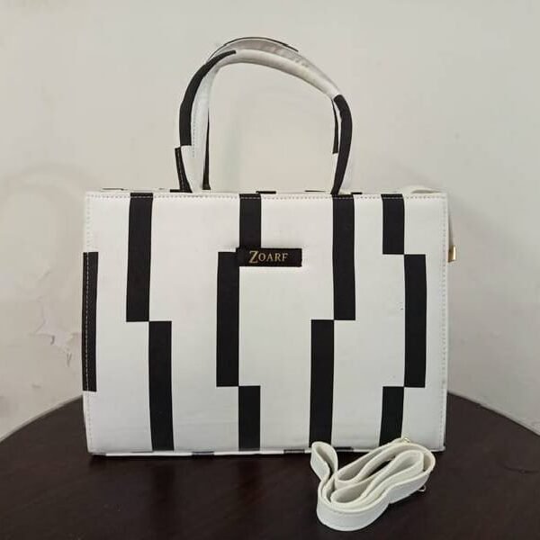 Black and White HandBags - E749